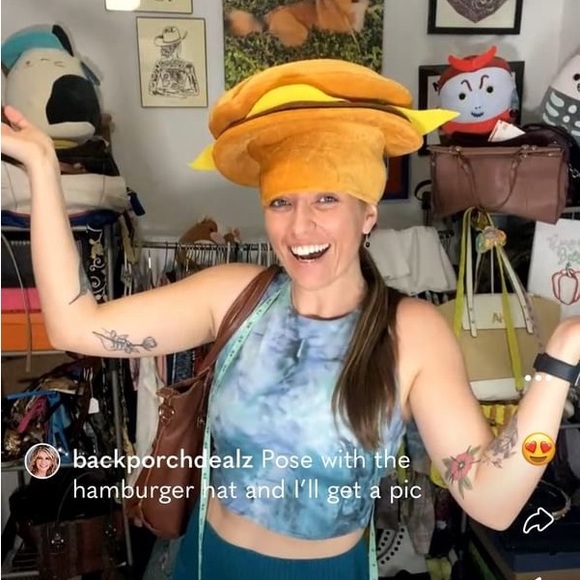 Caity Mac silent live๐งก - Picture 7 of 8